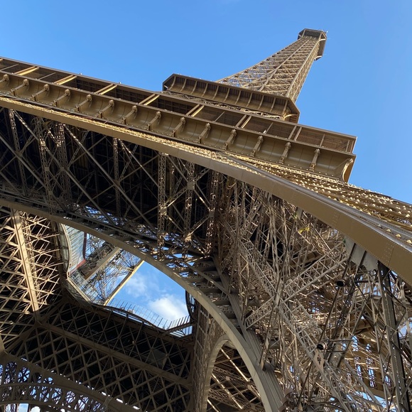 Meet your posher, ๐Kim๐ - Picture 5 of 8